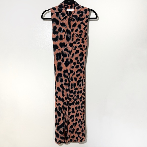 Equipment Dresses & Skirts - Equipment Animal Print Silk Button Down Shirt Dress Sleeveless Tegan Midi Sz XS